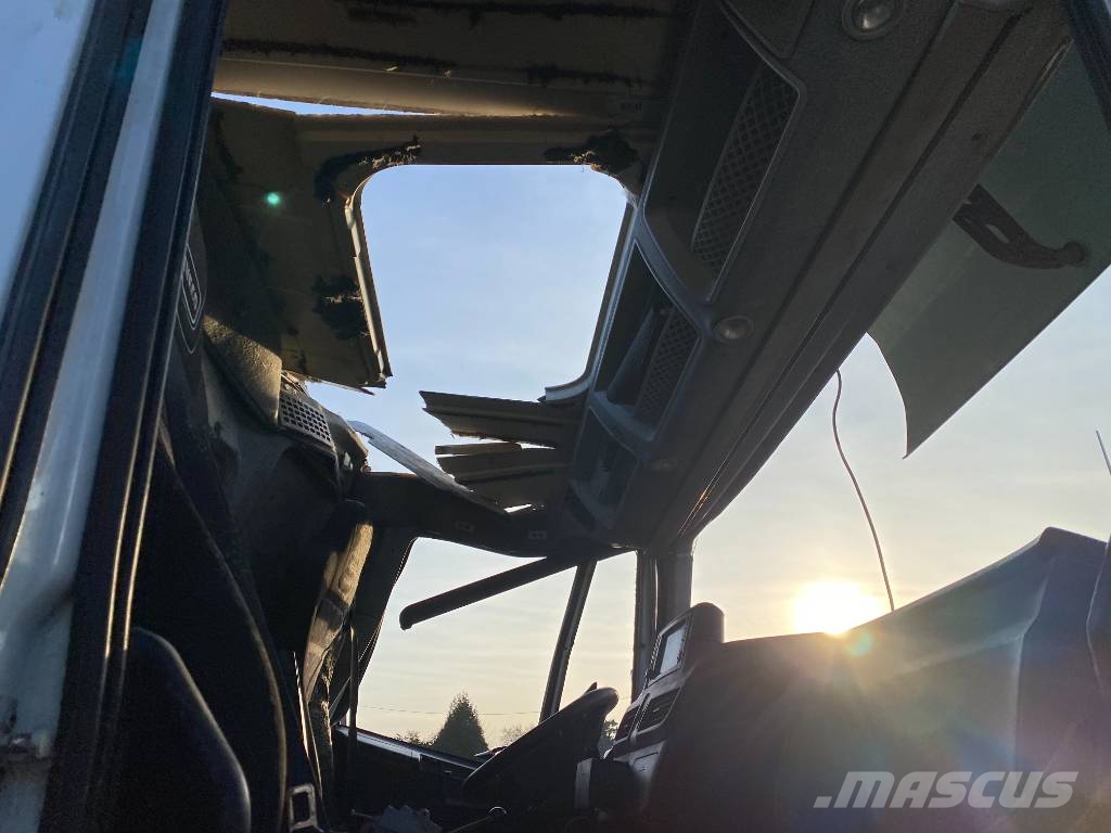Iveco STRALIS X-WAY 400/SL-IMER 9M3 endommagé شاحنات خرسانة
