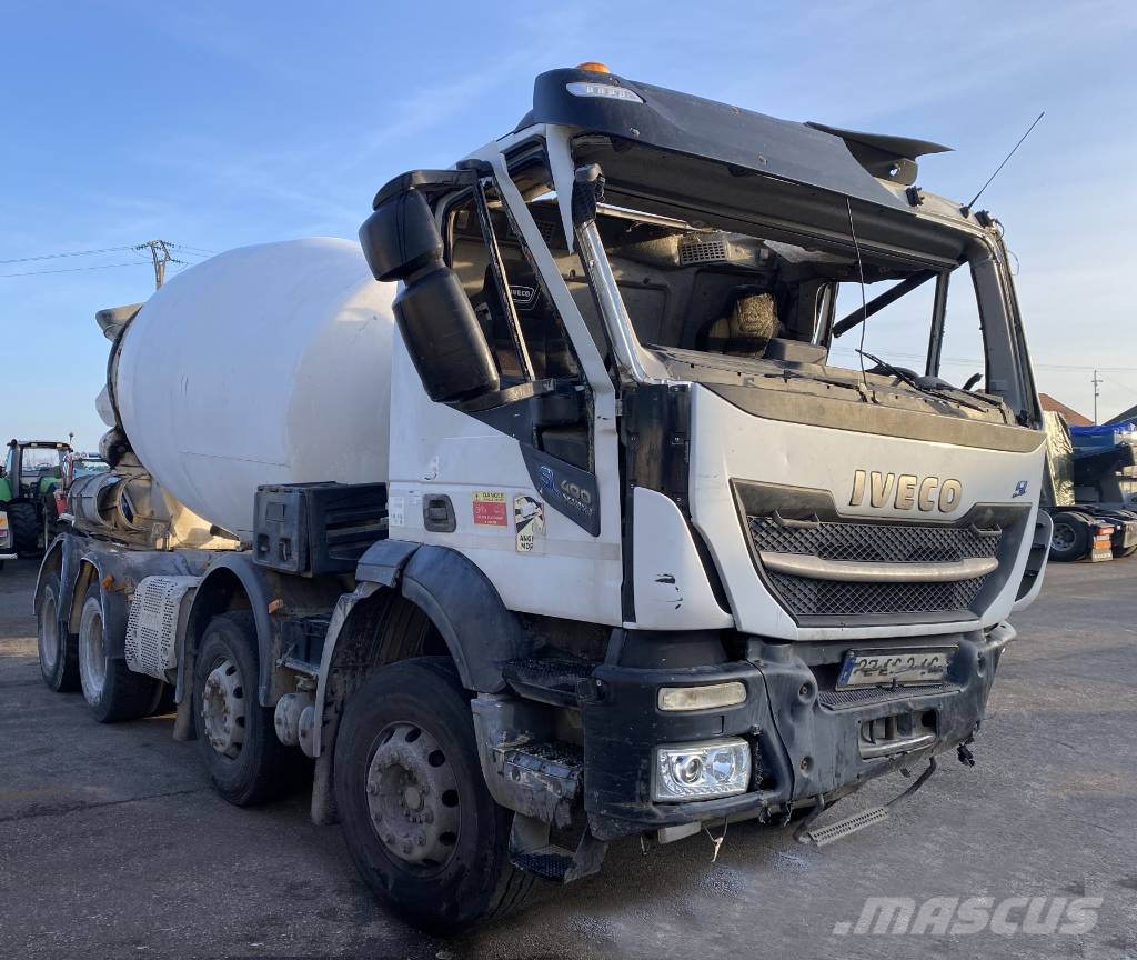 Iveco STRALIS X-WAY 400/SL-IMER 9M3 endommagé شاحنات خرسانة