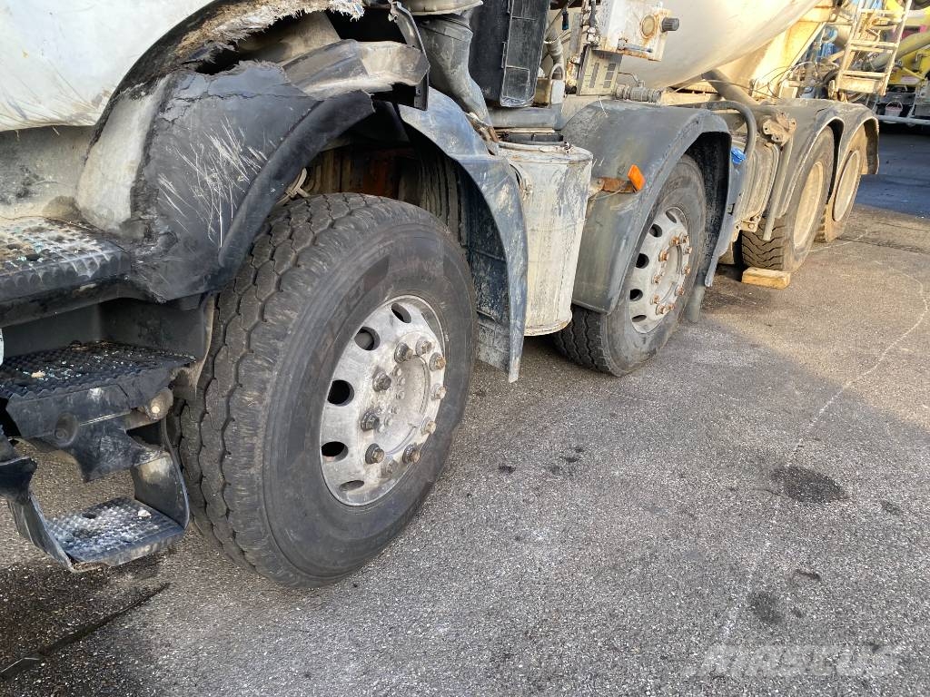 Iveco STRALIS X-WAY 400/SL-IMER 9M3 endommagé شاحنات خرسانة