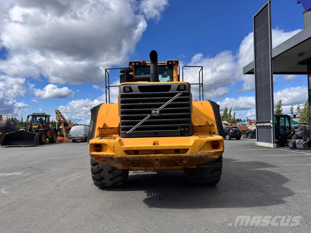 Volvo L220F Wielladers