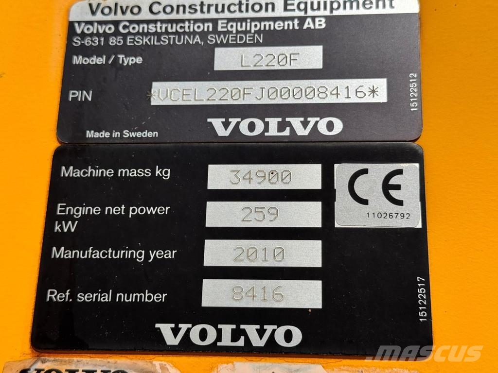Volvo L220F Wielladers