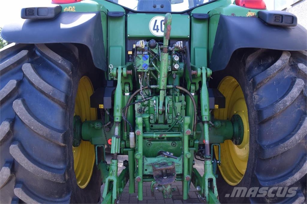 John Deere 7530 Premium Tractoren