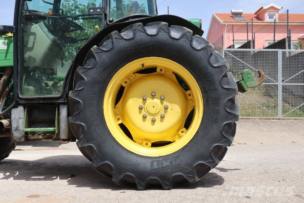 John Deere 5100 GF Tratores Agrícolas usados