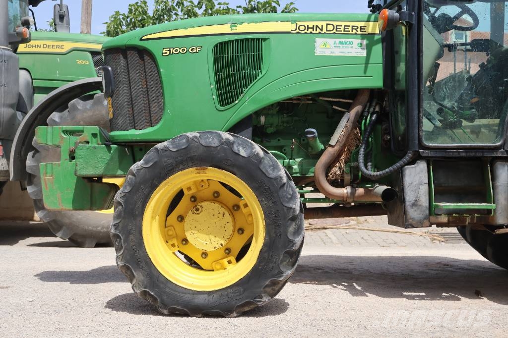 John Deere 5100 GF Tratores Agrícolas usados