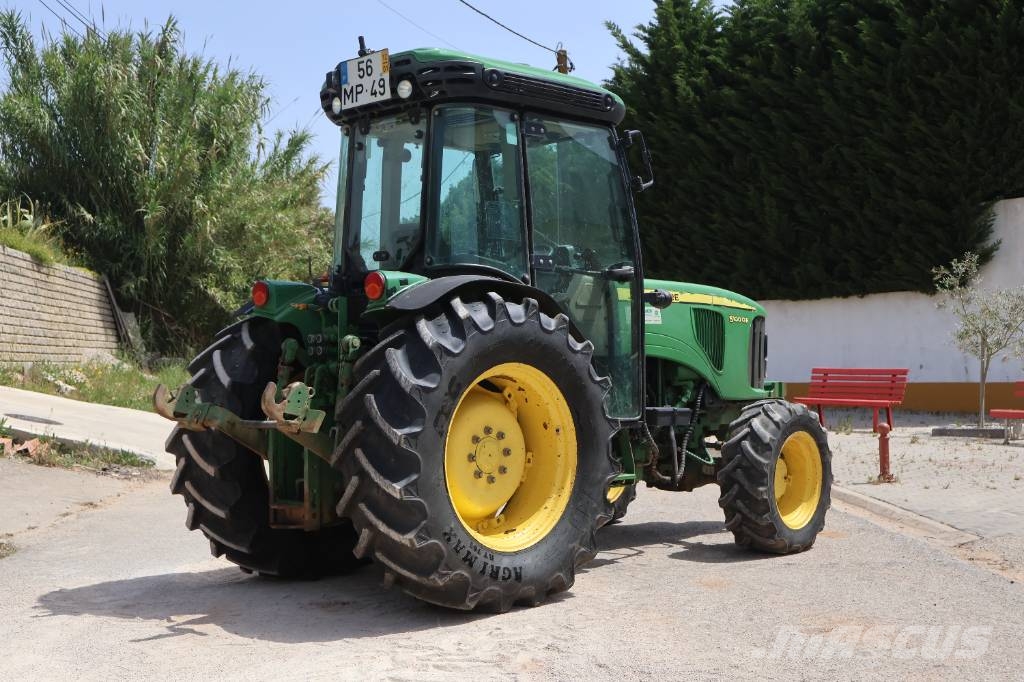 John Deere 5100 GF Tratores Agrícolas usados