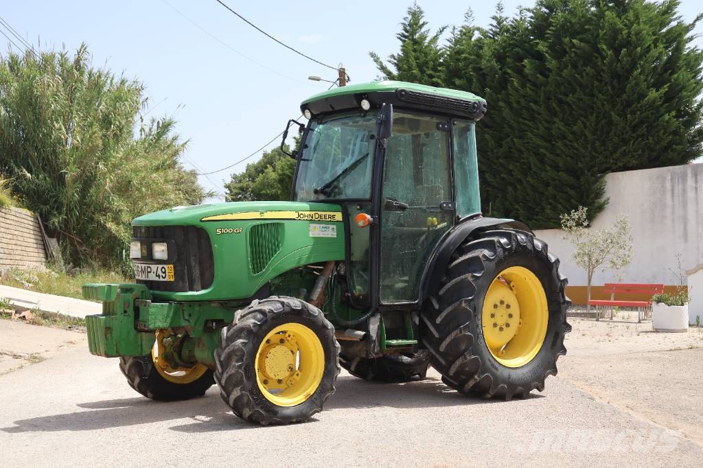 John Deere 5100 GF Tratores Agrícolas usados