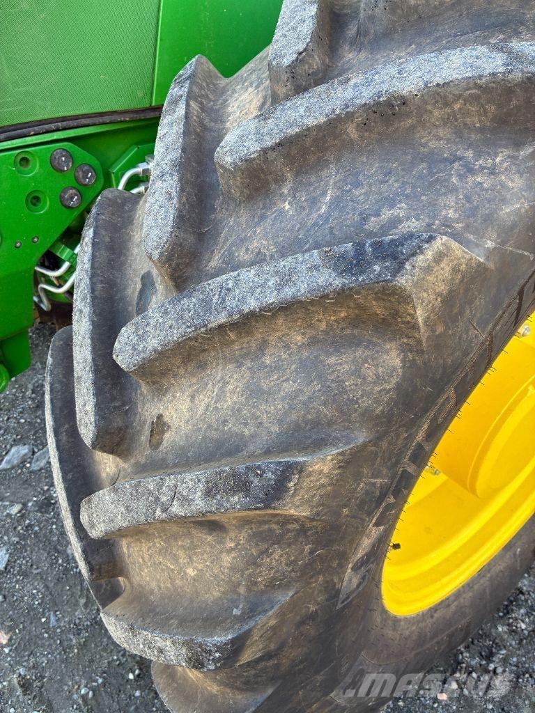 John Deere 6155M Traktori