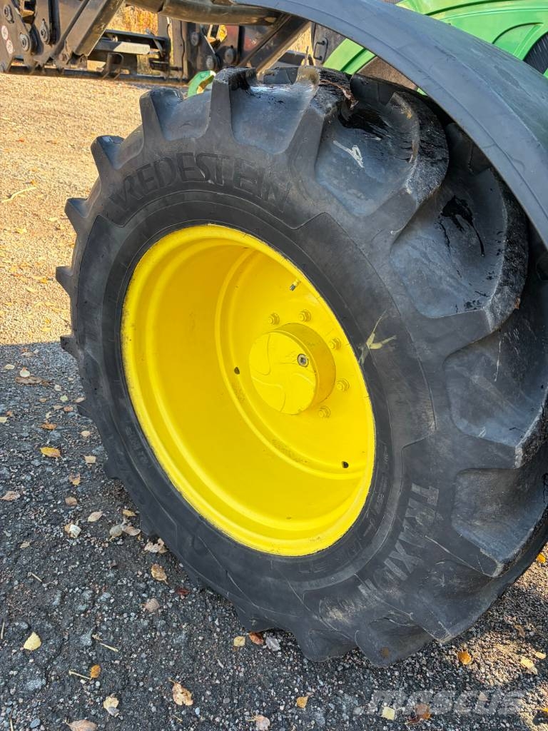 John Deere 6125 R Traktoriai