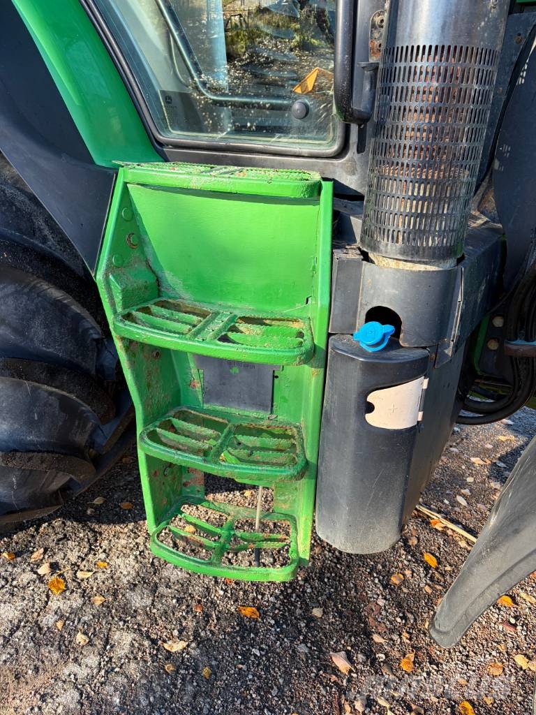 John Deere 6125 R Traktoriai