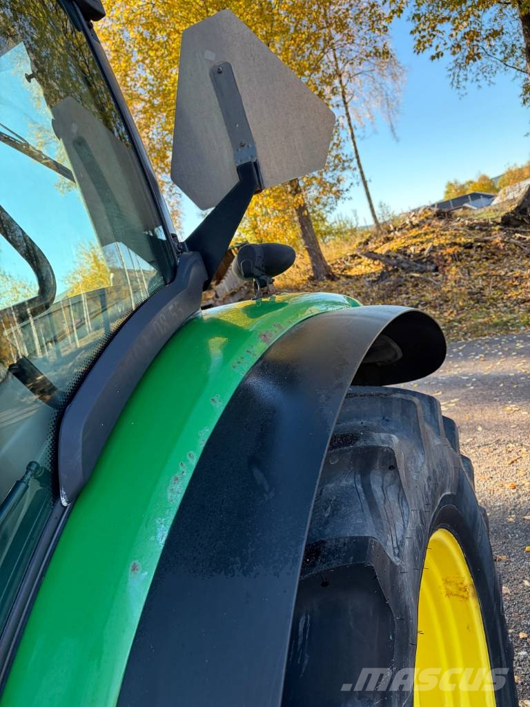 John Deere 6125 R Traktoriai