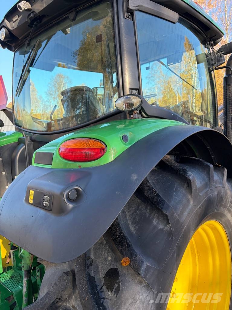 John Deere 6125 R Traktoriai