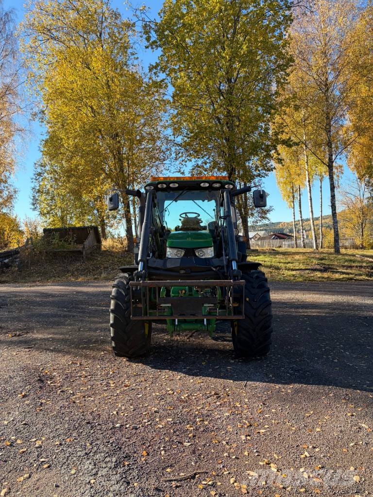 John Deere 6125 R Traktoriai