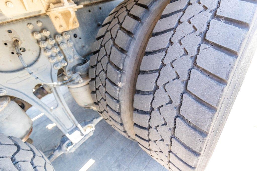 Iveco X-WAY 460 Camiones polibrazo
