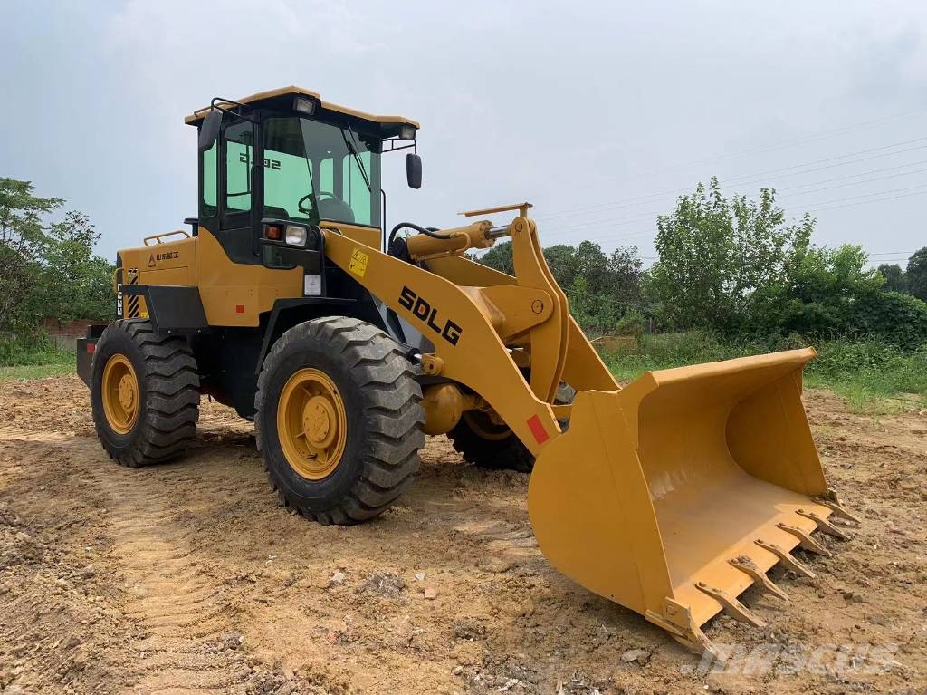 SDLG L 933 휠로우더