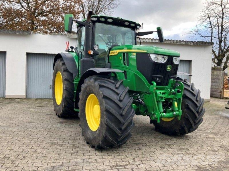 John Deere 6R 215 Tractores