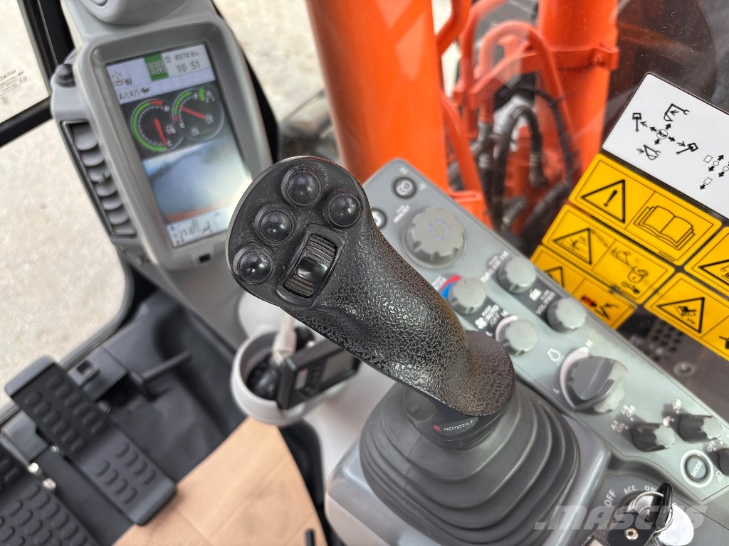 Hitachi ZX 135 US-6 / Pyörittäjä, kauha, Rasvari, Ym! Telakaivukoneet