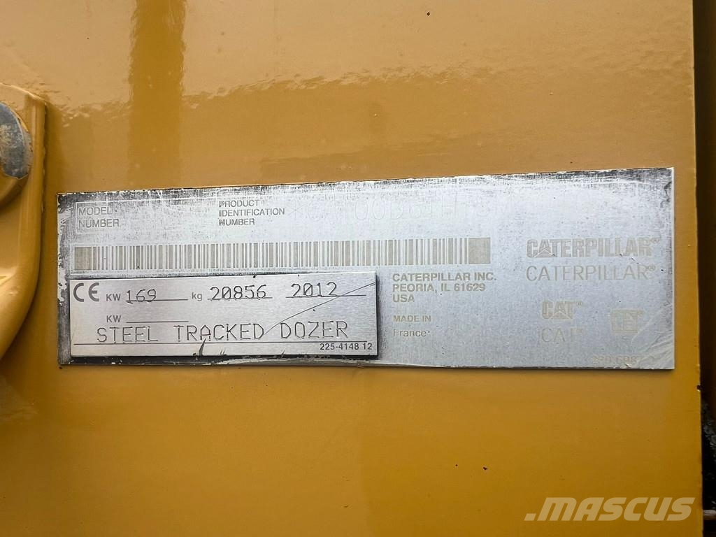 CAT D6T . Buldozer sobre oruga