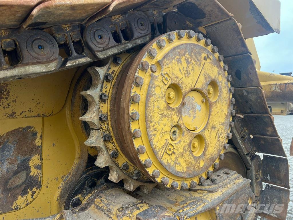 CAT D6T . Buldozer sobre oruga