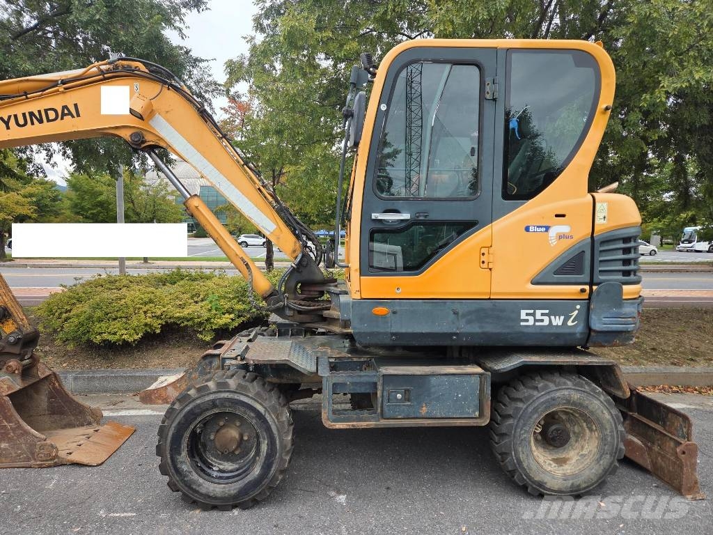 Hyundai Robex 55 W-9 轮式挖掘机