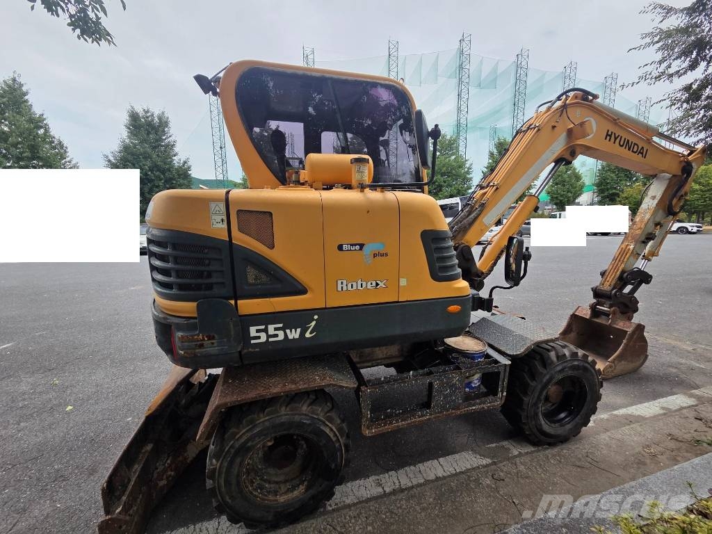 Hyundai Robex 55 W-9 轮式挖掘机
