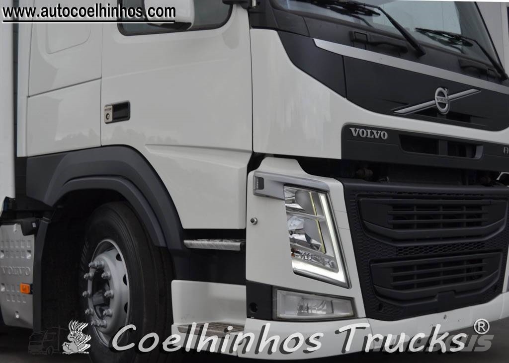 Volvo FM 410 Tovornjaki s ponjavo