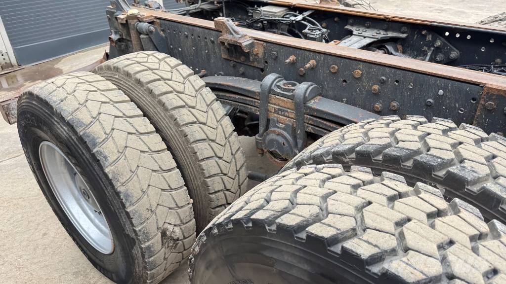 Mercedes-Benz 2640 6X4 chassis - spring Tovornjaki-šasije