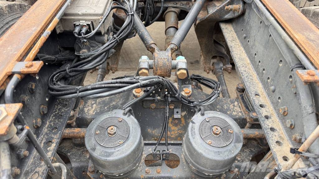 Mercedes-Benz 2640 6X4 chassis - spring Tovornjaki-šasije