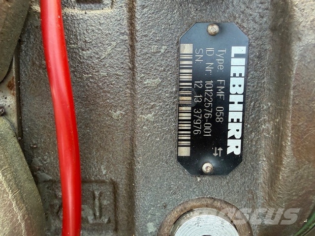 Liebherr R 906 COMPLET HYDRAULIC PARTS Hidráulicos