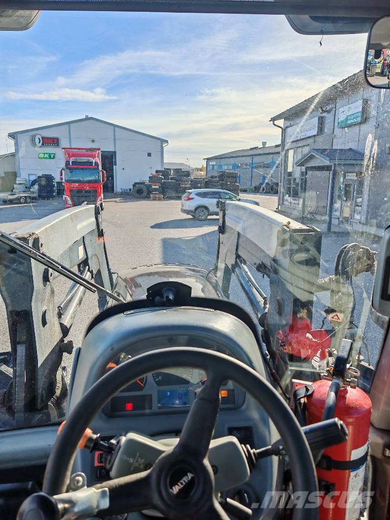 Valtra T 163 Direct Traktorok