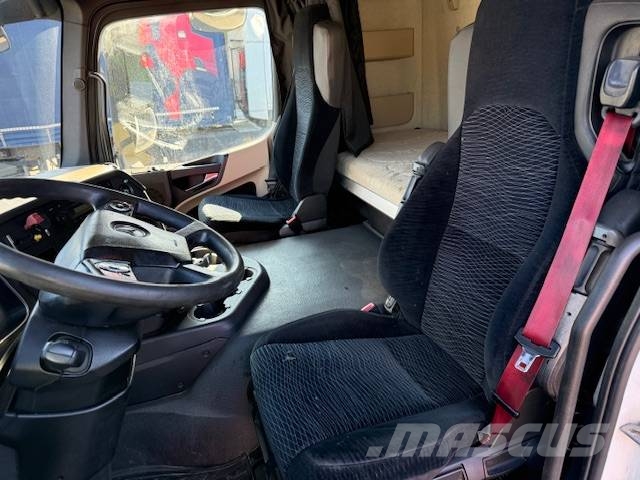 Mercedes-Benz 1840 FULL ADR // ONLY 6825kg Тягачі
