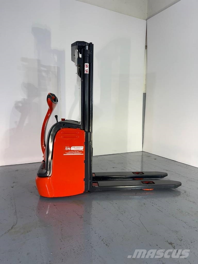 Linde L12 Samopogonski ručni viljuškari