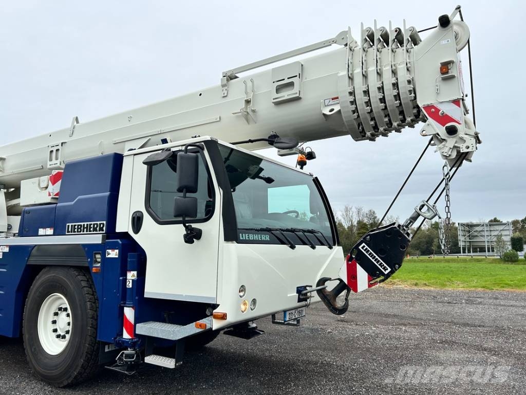 Liebherr LTM1060-3.1 with Only 1948 hours Maastikutõstukid
