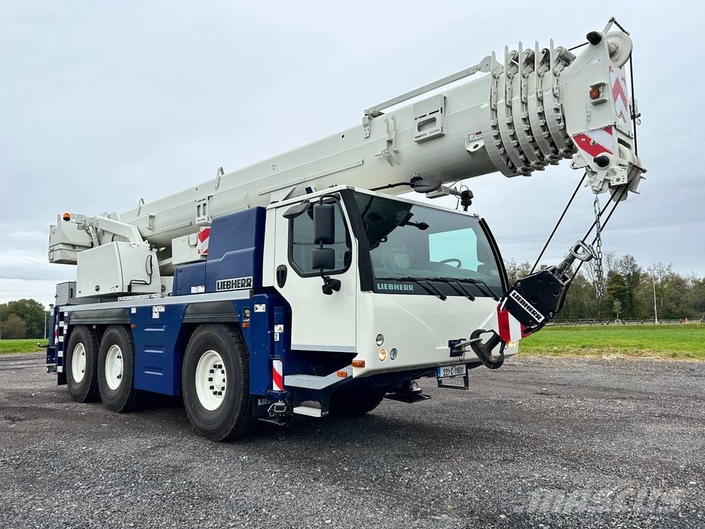 Liebherr LTM1060-3.1 with Only 1948 hours Maastikutõstukid