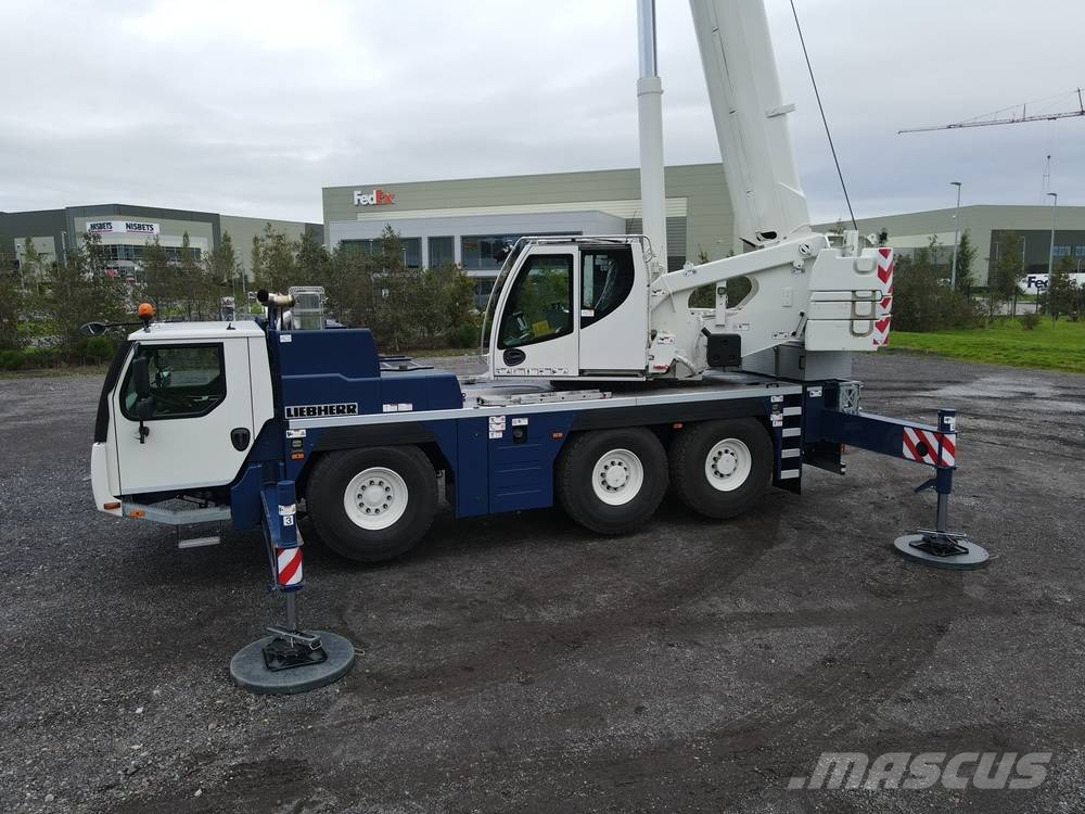 Liebherr LTM1060-3.1 with Only 1948 hours Maastikutõstukid