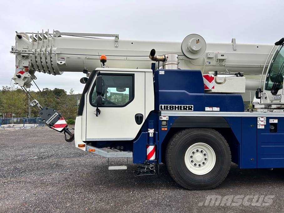 Liebherr LTM1060-3.1 with Only 1948 hours Maastikutõstukid