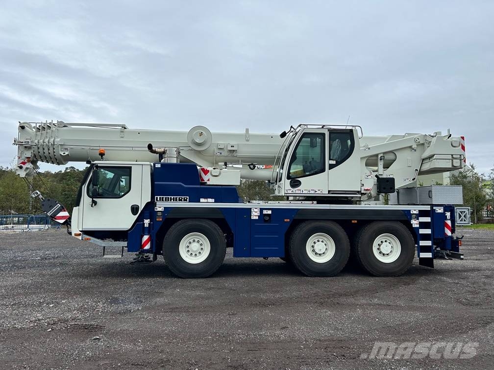 Liebherr LTM1060-3.1 with Only 1948 hours Maastikutõstukid
