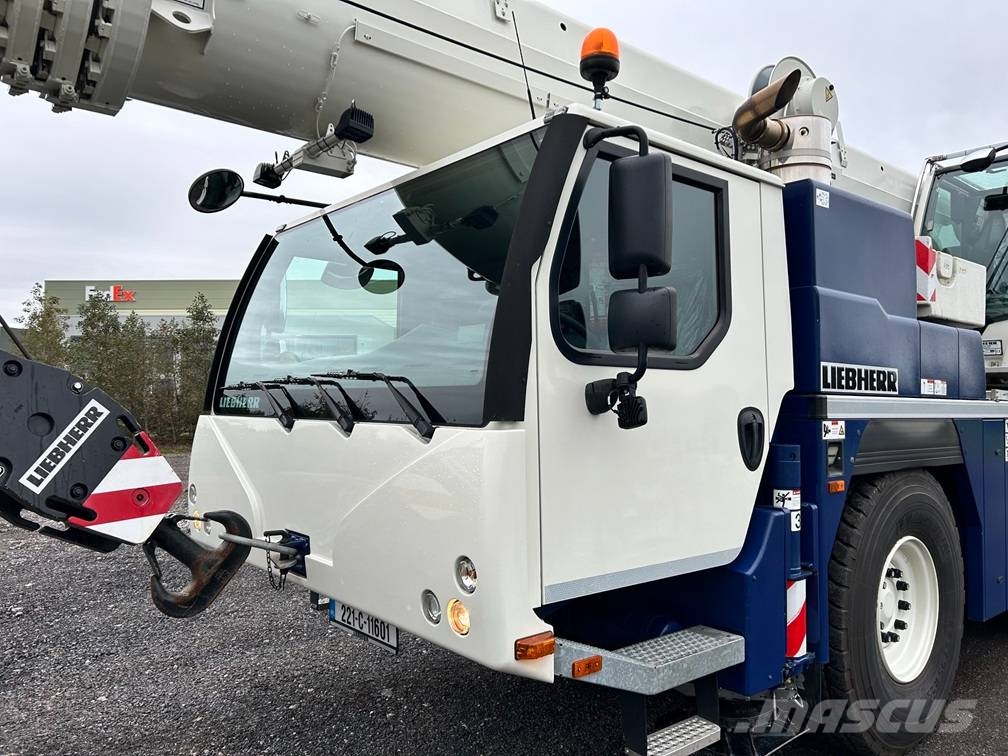 Liebherr LTM1060-3.1 with Only 1948 hours Maastikutõstukid