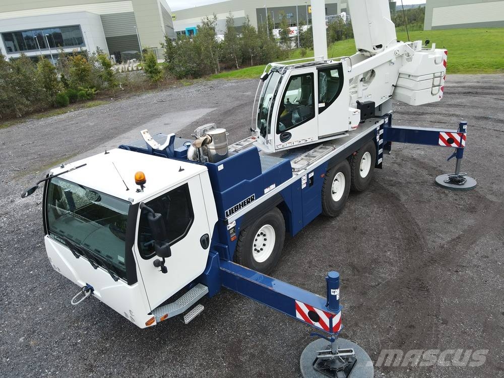 Liebherr LTM1060-3.1 with Only 1948 hours Maastikutõstukid