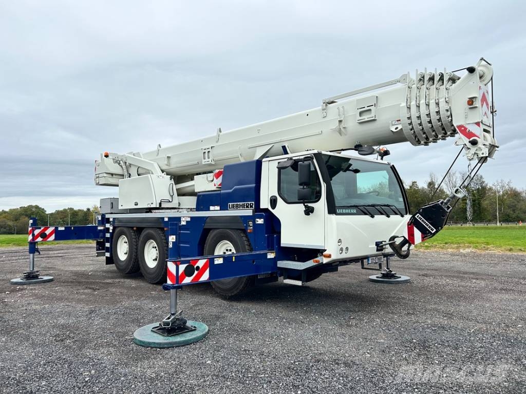 Liebherr LTM1060-3.1 with Only 1948 hours Maastikutõstukid