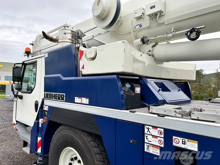 Liebherr LTM1060-3.1 with Only 1948 hours Maastikutõstukid