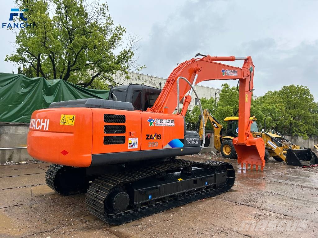Hitachi 200 حفارات زحافة
