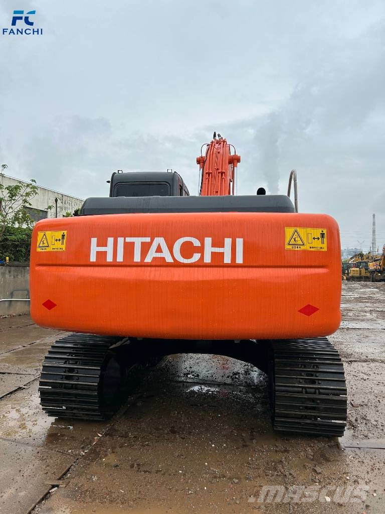 Hitachi 200 حفارات زحافة