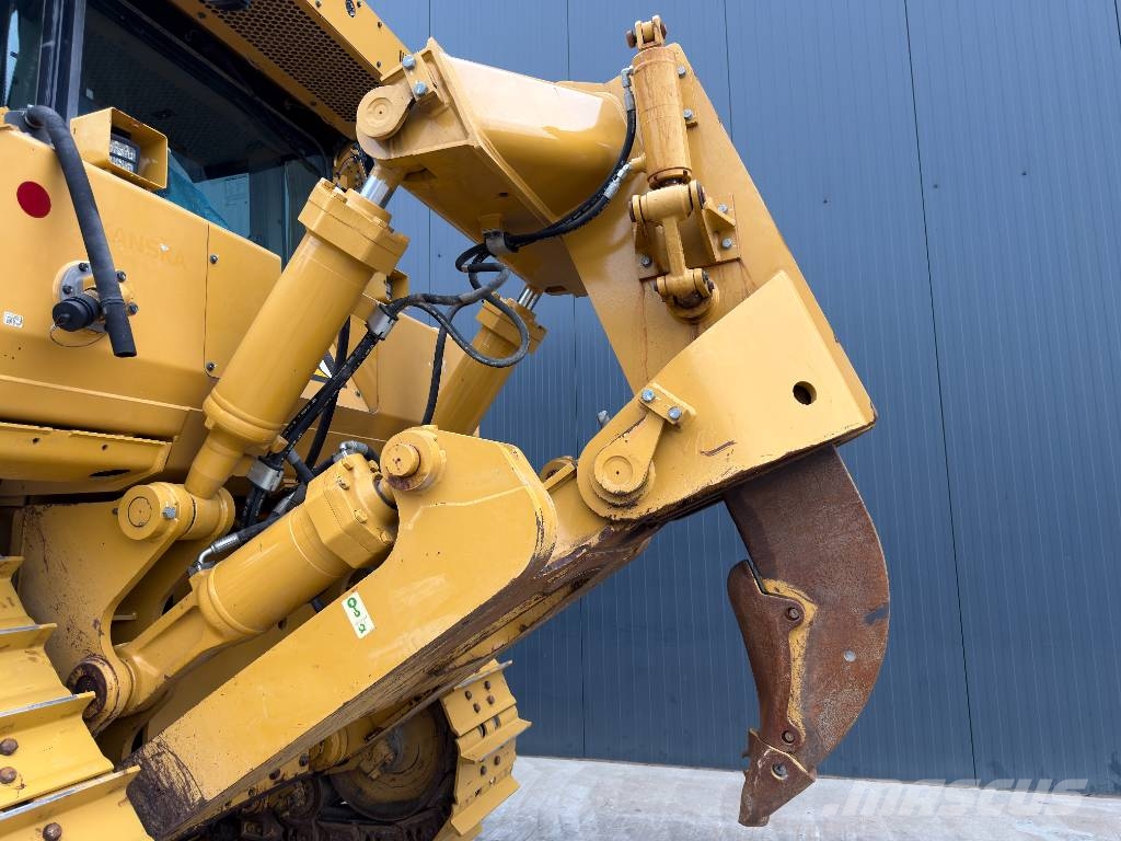 CAT D8T - CE document and TA2 Inspection available 履帶推土機