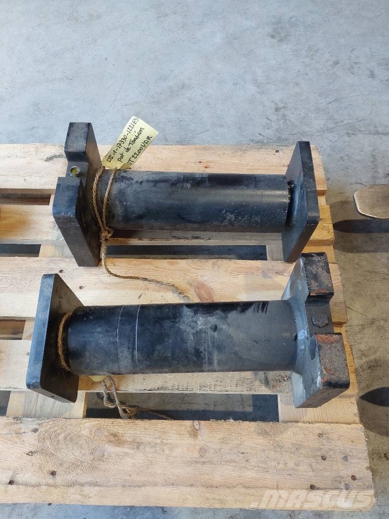 Morooka 1-17330-1221 / POT DE TENSION / MST-2200VDR Pásy, reťaze a podvozok