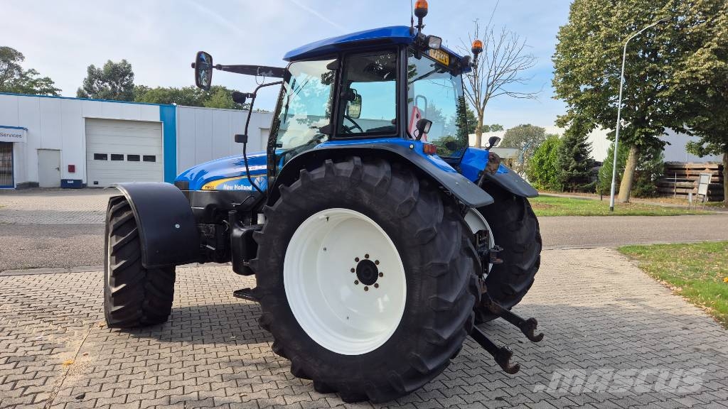 New Holland TM 155 PC with creeper and airco Traktorid