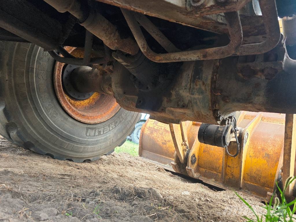 Komatsu WA 380-5H Cargadoras sobre ruedas