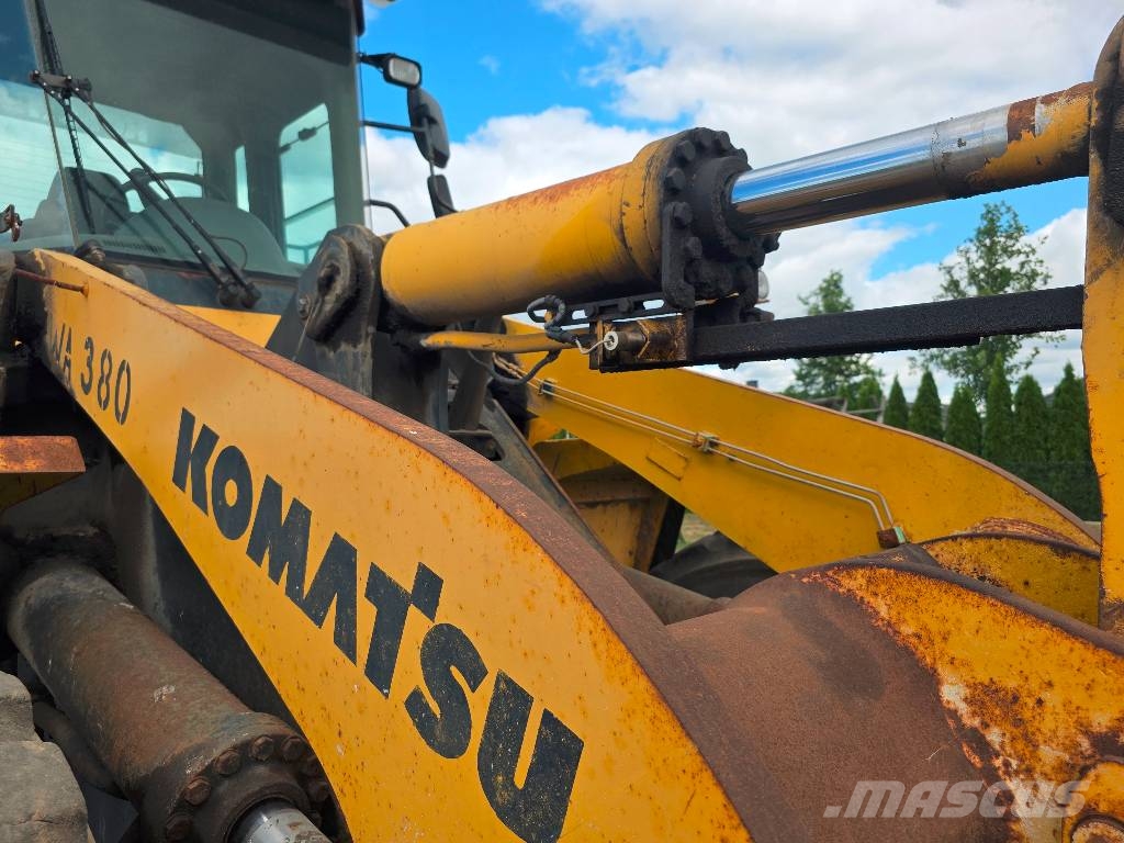 Komatsu WA 380-5H Cargadoras sobre ruedas