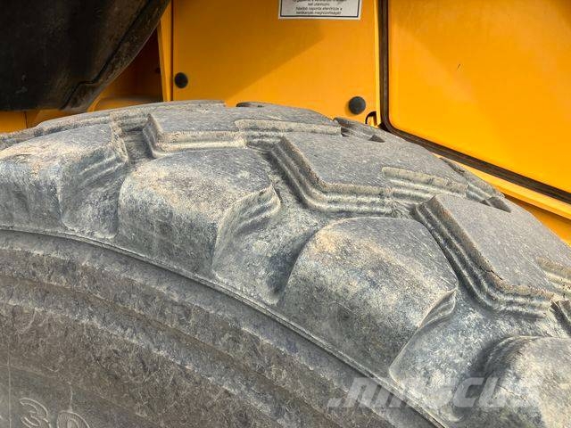 JCB 427 ZX Radlader