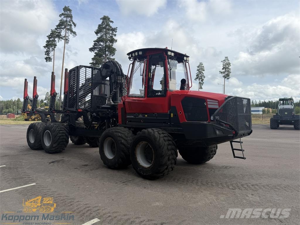 Komatsu 875 Forvarderi