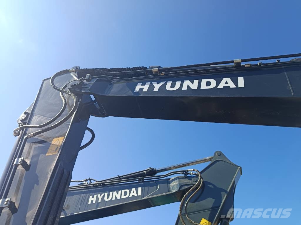 Hyundai 220LC-9s Lánctalpas kotrók